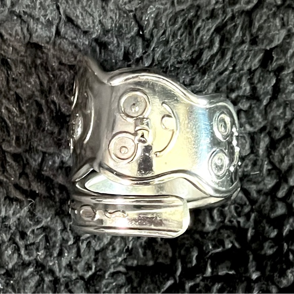 Vintage SpaghettiOs Sterling Silver Spoon Ring - Picture 3 of 5